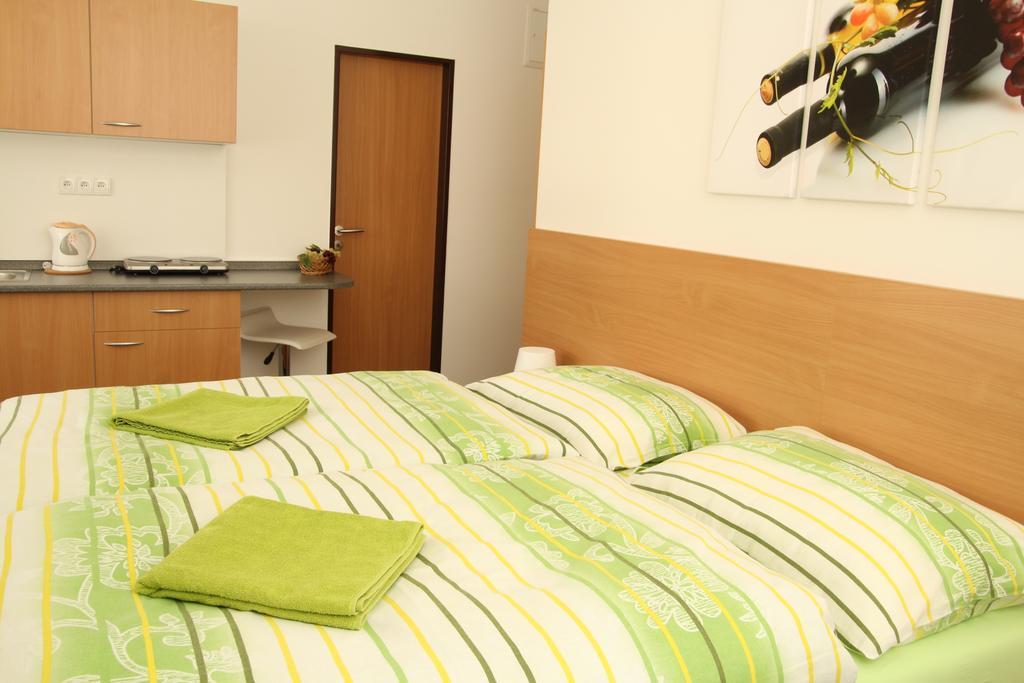 Penzion Bobule Stare Mesto  Zimmer foto